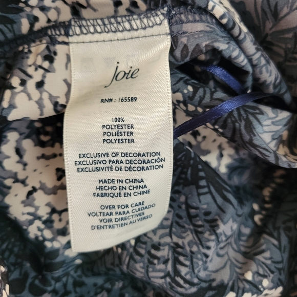 JOIE Smocked High Neck Sleeveless Blue  Multi Print Blouse Size Medium - Picture 7 of 7